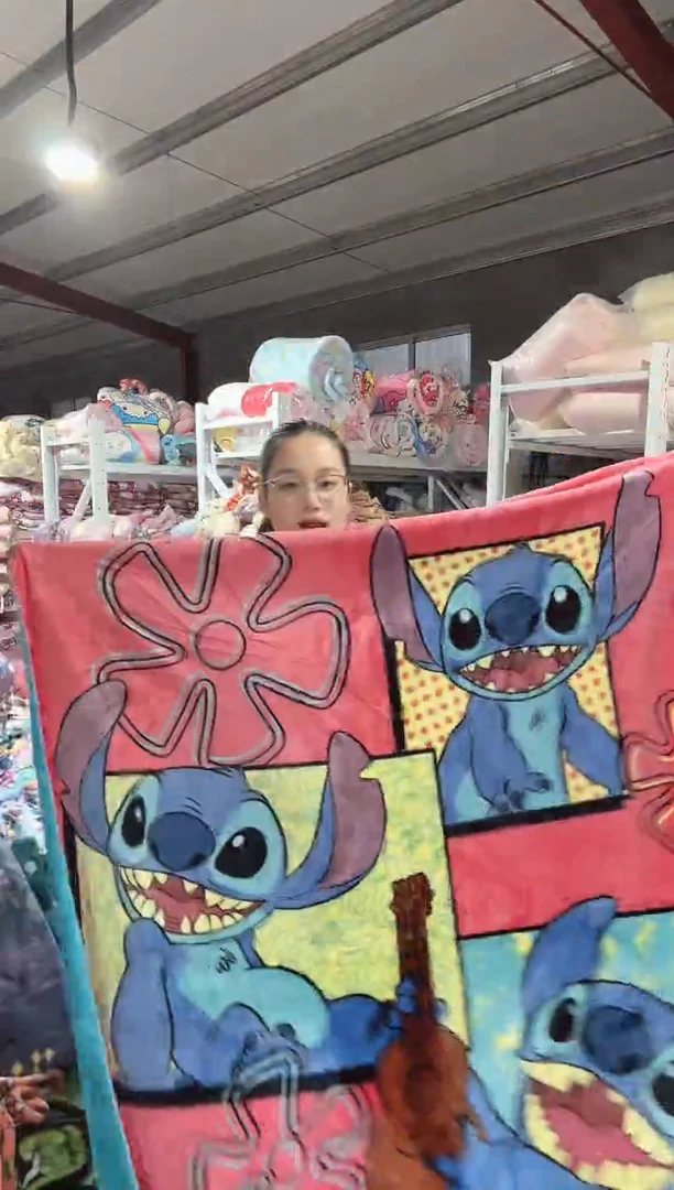 瑕疵  满35包邮   120*140  左右   绒毯子  双层双面