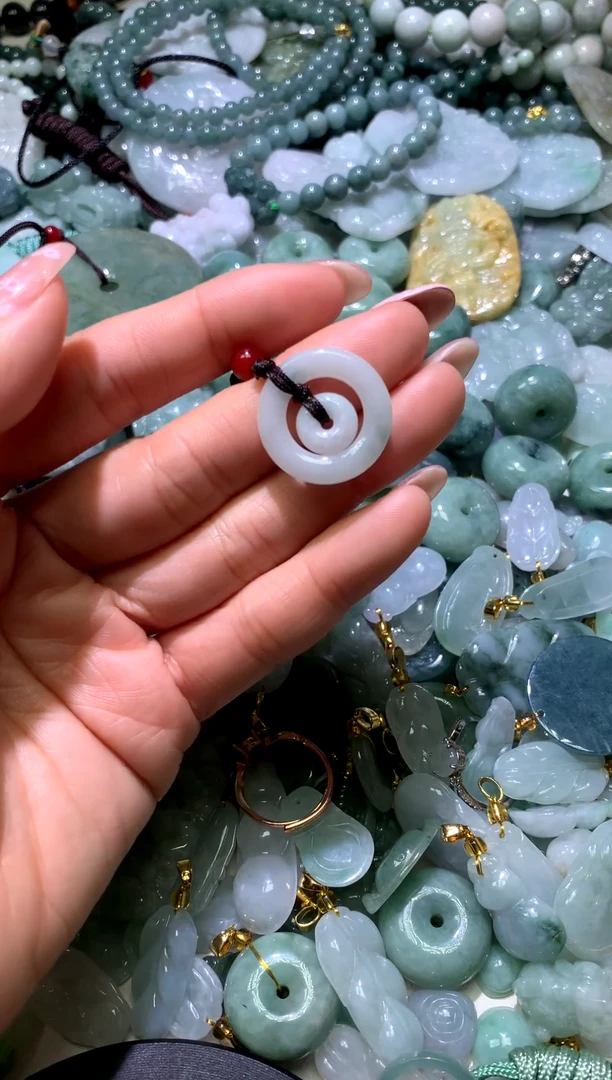 吊坠(不含链)未镶嵌翡翠1