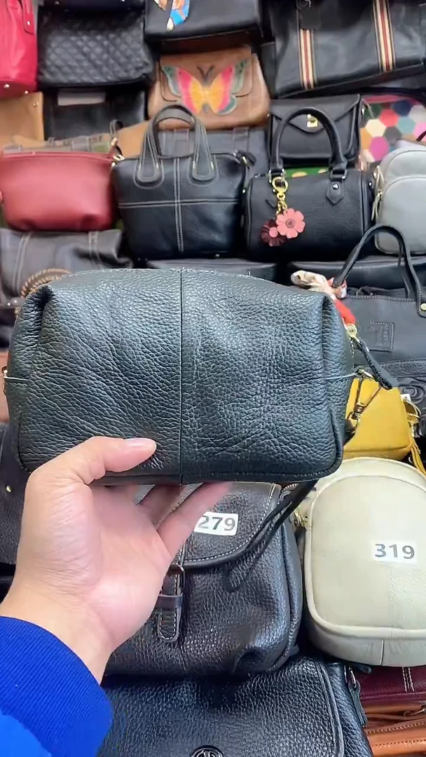 头层牛皮小斜挎包321.