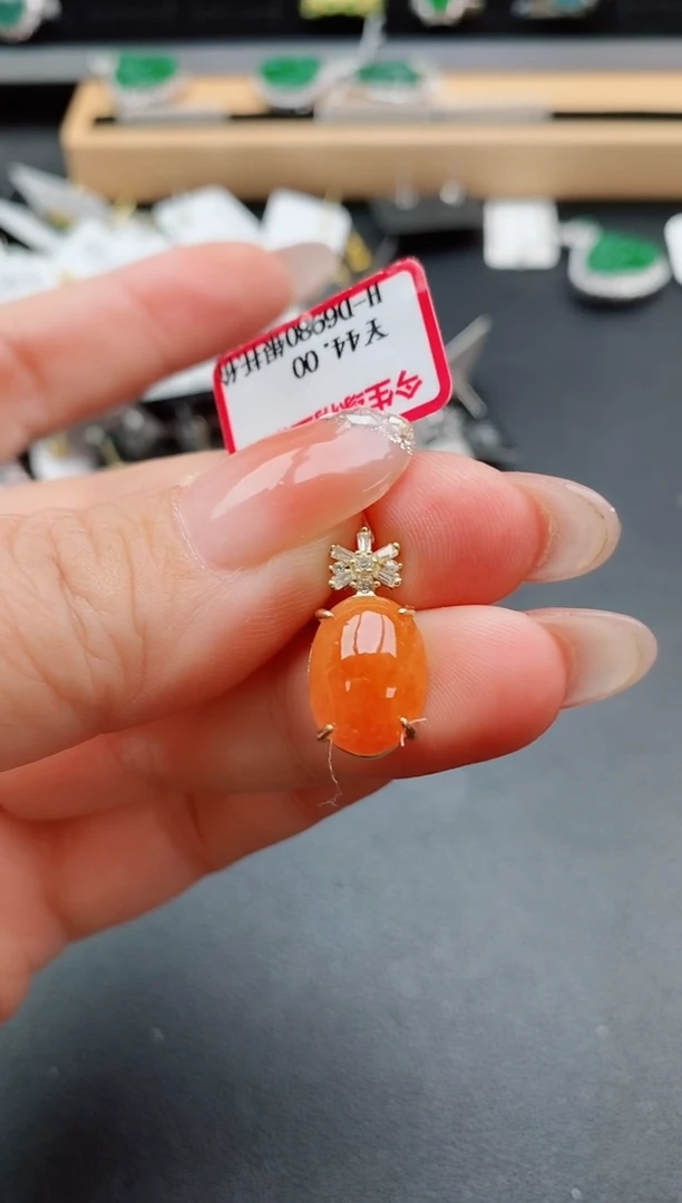 吊坠(赠链)银S925镶嵌翡翠1