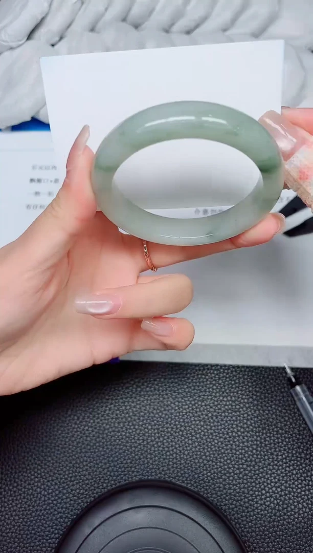 石英质玉手镯未镶嵌13-53.5