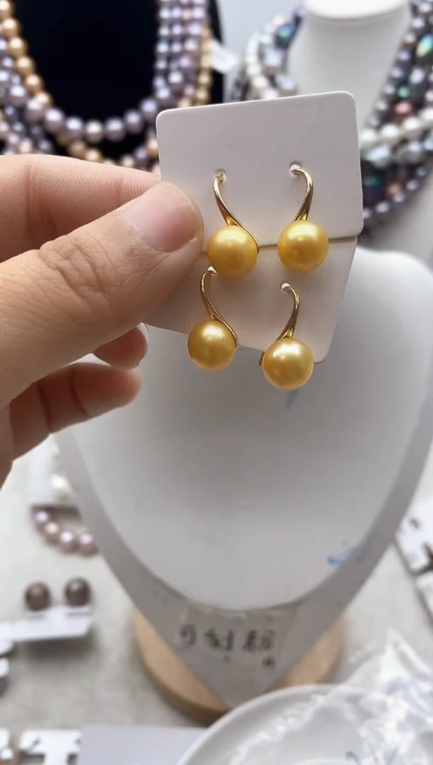 【闪购商品】淡水珍珠颈饰钛钢39