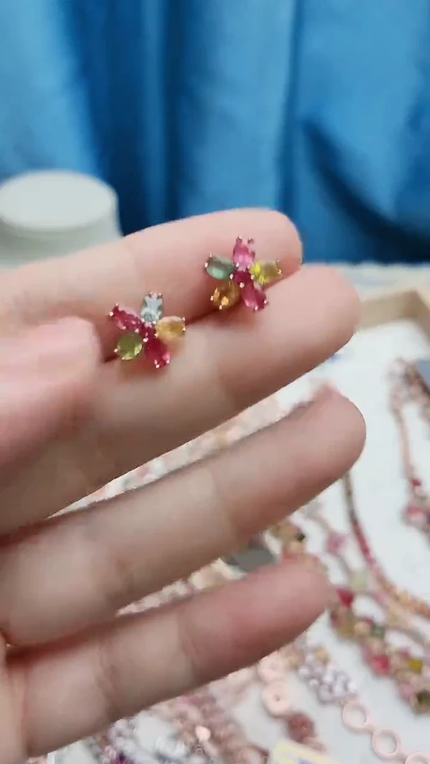 银S925镶嵌耳饰碧玺1110ZB118产品一个（多样性）