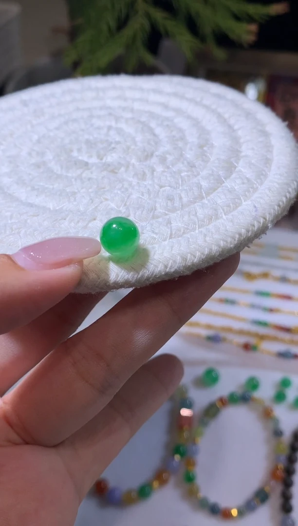 未镶嵌定制翡翠8.7卡珠子11600+580