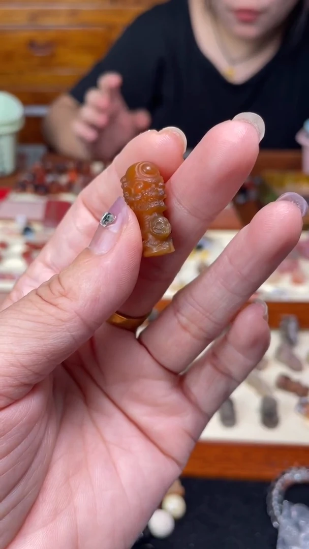 玛瑙/玉髓颈饰未镶嵌143尸陀林三通
