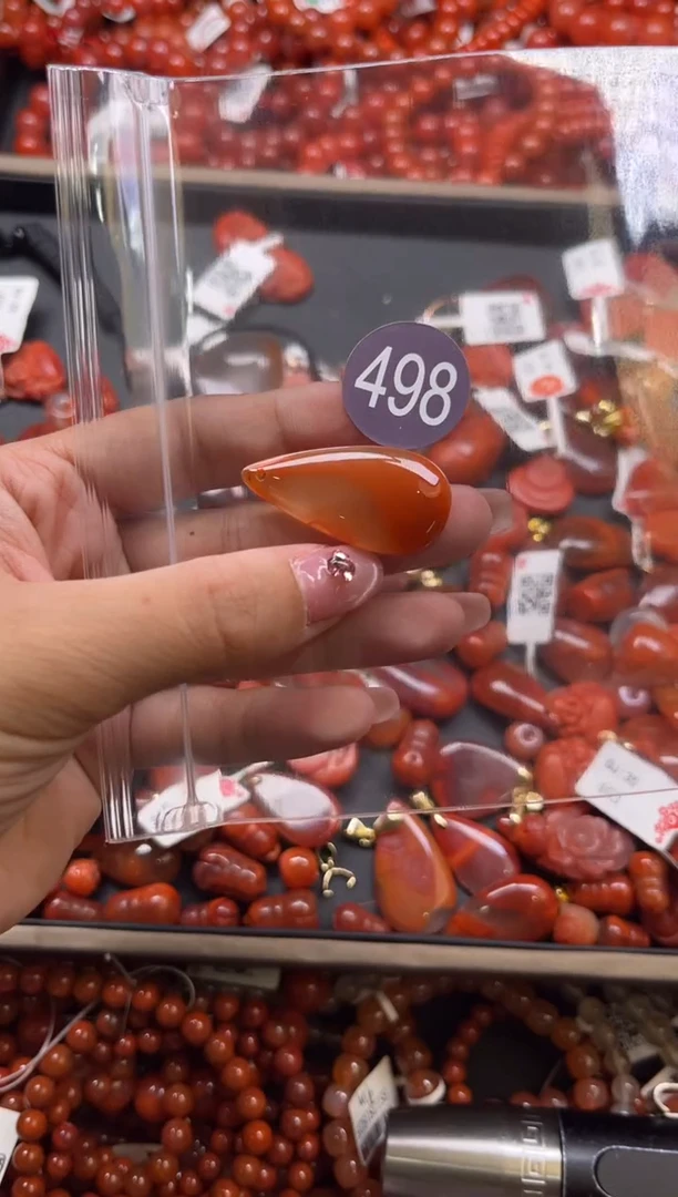 南红玛瑙未镶嵌珠宝奇石498