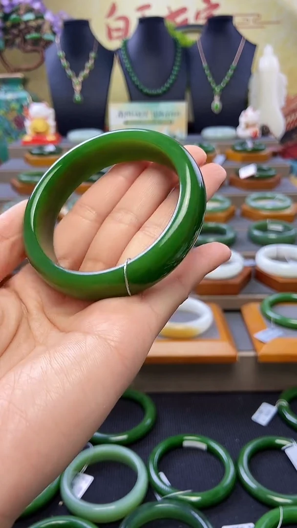 和田玉手镯未镶嵌收藏级俄罗斯老坑碧玉手镯58