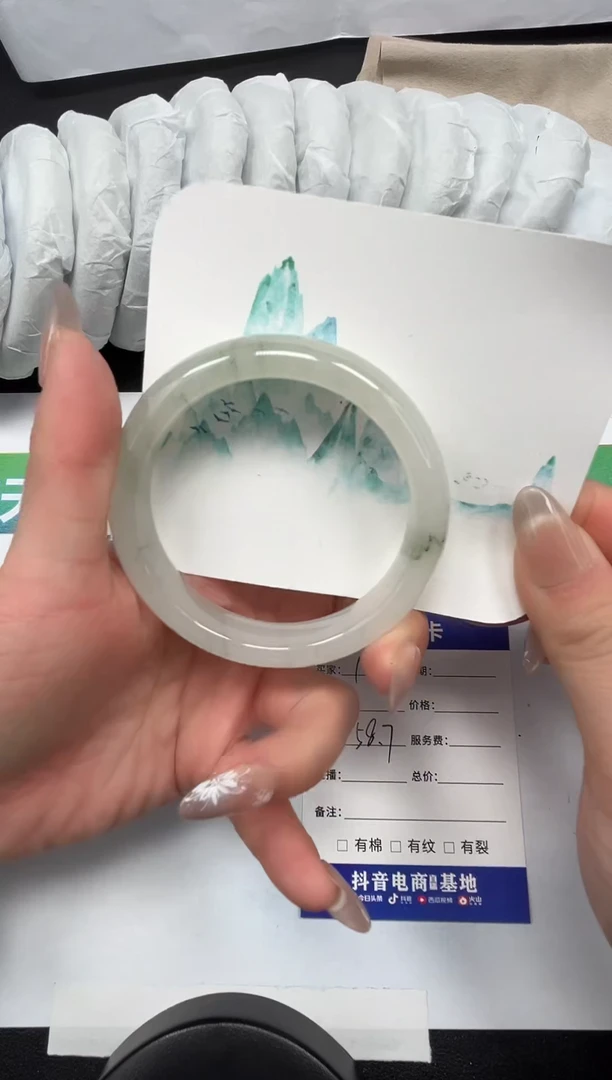 【闪购商品】石英质玉手镯未镶嵌109-58.7