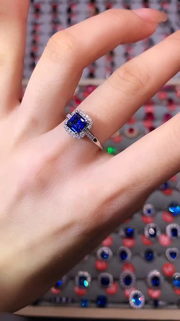 【闪购商品】蓝宝石戒指银S925镶嵌111111