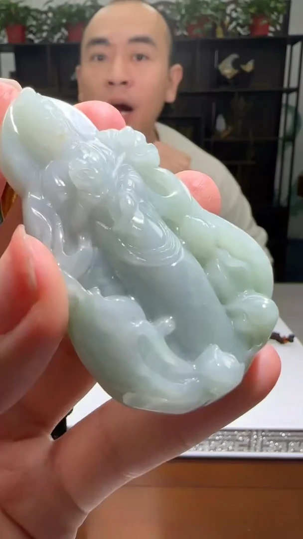 【闪购商品】翡翠颈饰未镶嵌天然翡翠A货吊坠