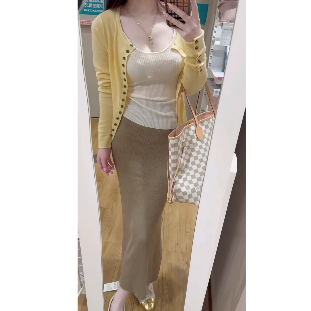 纯欲针织开衫配吊带背心外搭高级感两件套上衣女秋季半身裙套装