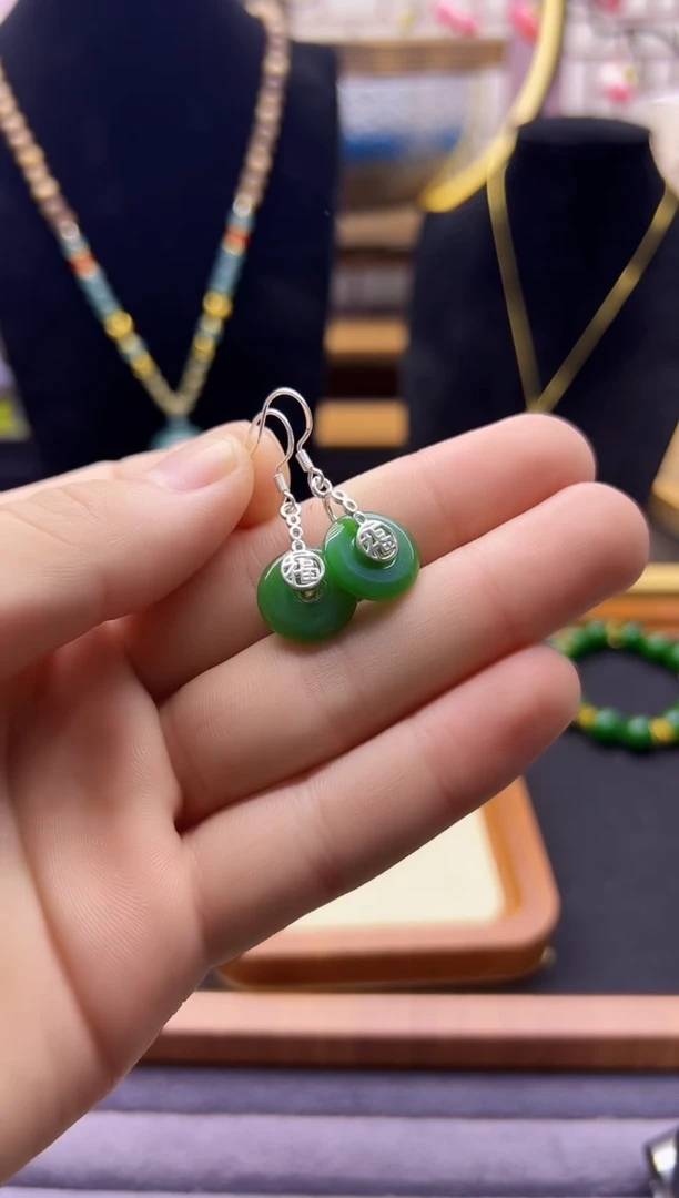 【闪购商品】和田玉耳饰银S925镶嵌E260