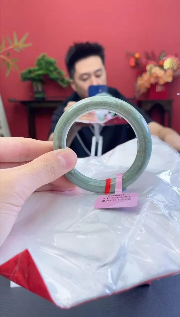 未镶嵌手镯翡翠3