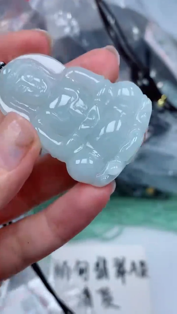 颈饰未镶嵌翡翠吊坠