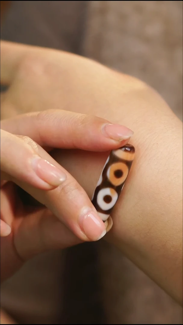 未镶嵌手链玛瑙/玉髓（覆膜）三眼