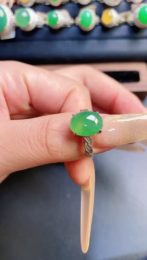 银S925镶嵌戒指翡翠天然