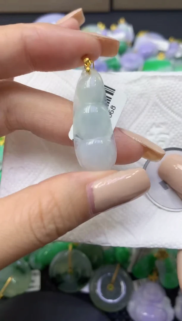 颈饰未镶嵌翡翠天然缅甸翡翠A货