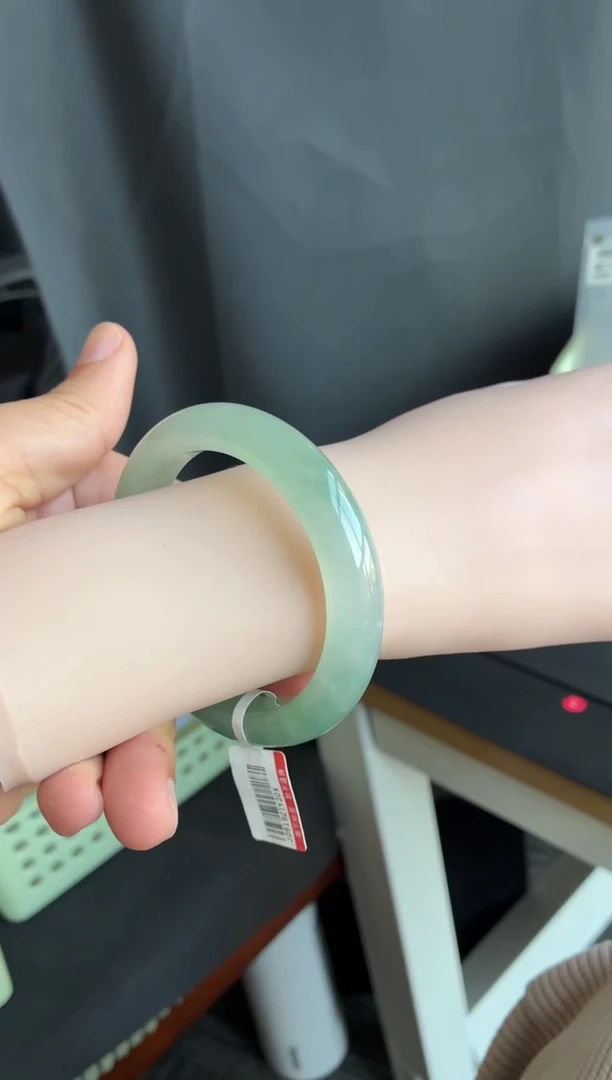 未镶嵌手镯翡翠93号55.5*11.1*9.1正圈