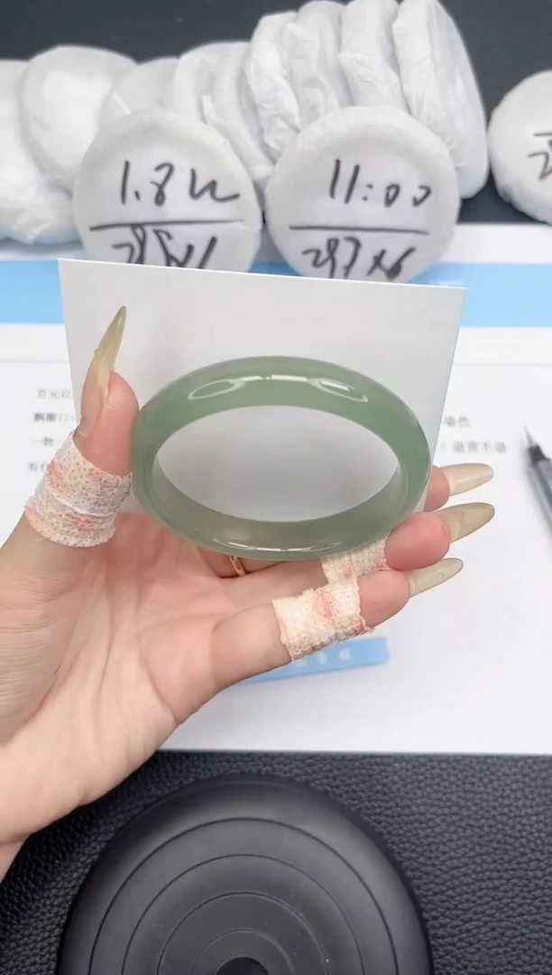 石英质玉手镯未镶嵌262-56.3
