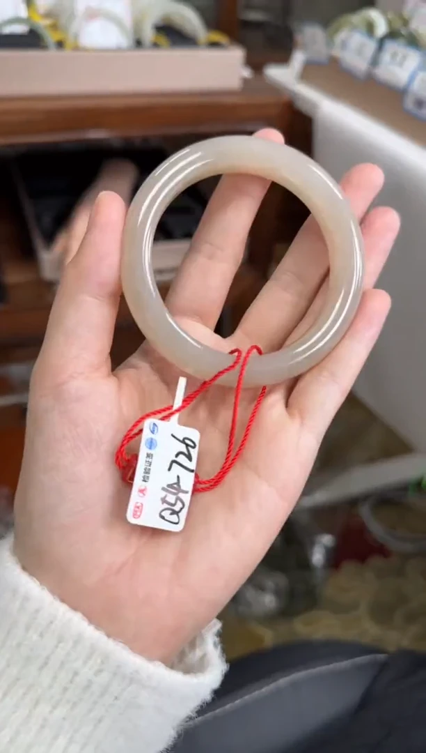 未镶嵌手镯和田玉54