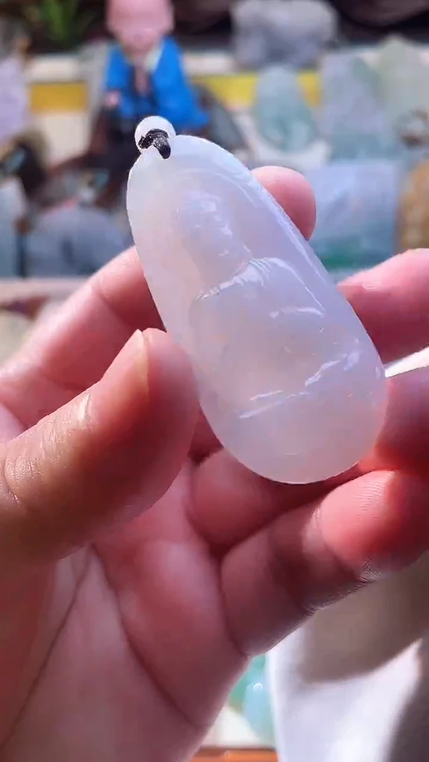翡翠未镶嵌颈饰阿弥陀佛