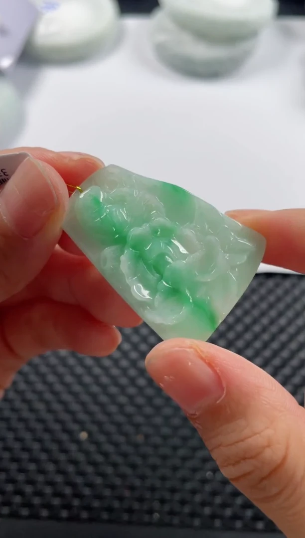 颈饰未镶嵌翡翠基地发货H 3084