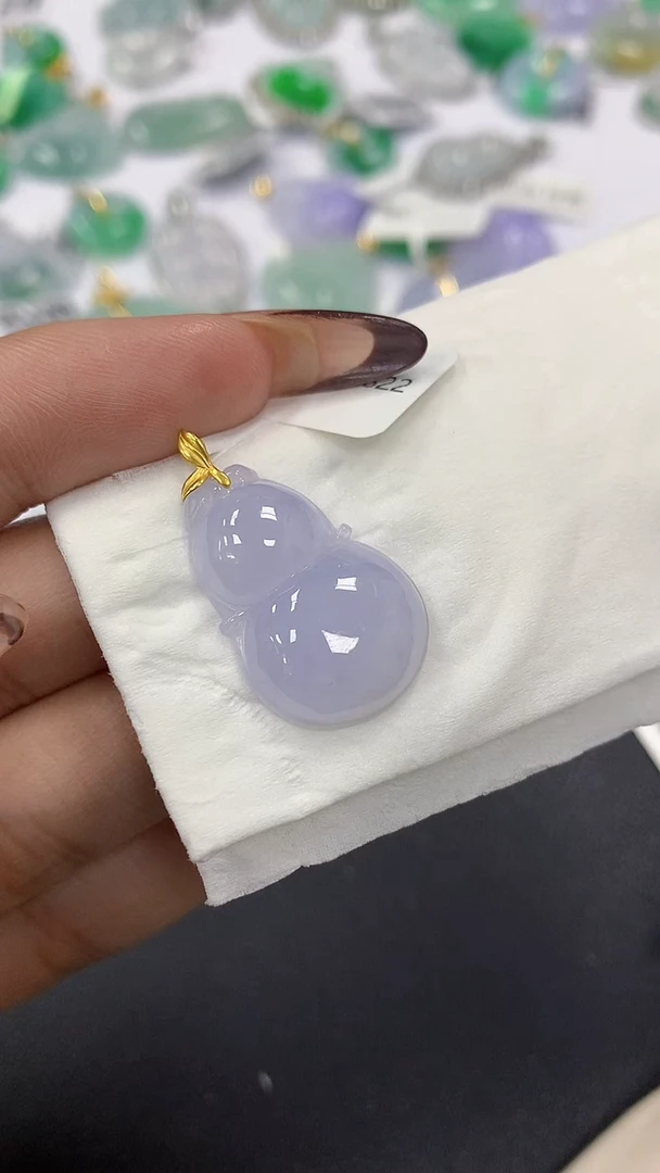 颈饰18K金镶嵌翡翠a货假一赔三支持复检百元上9元证书费自理