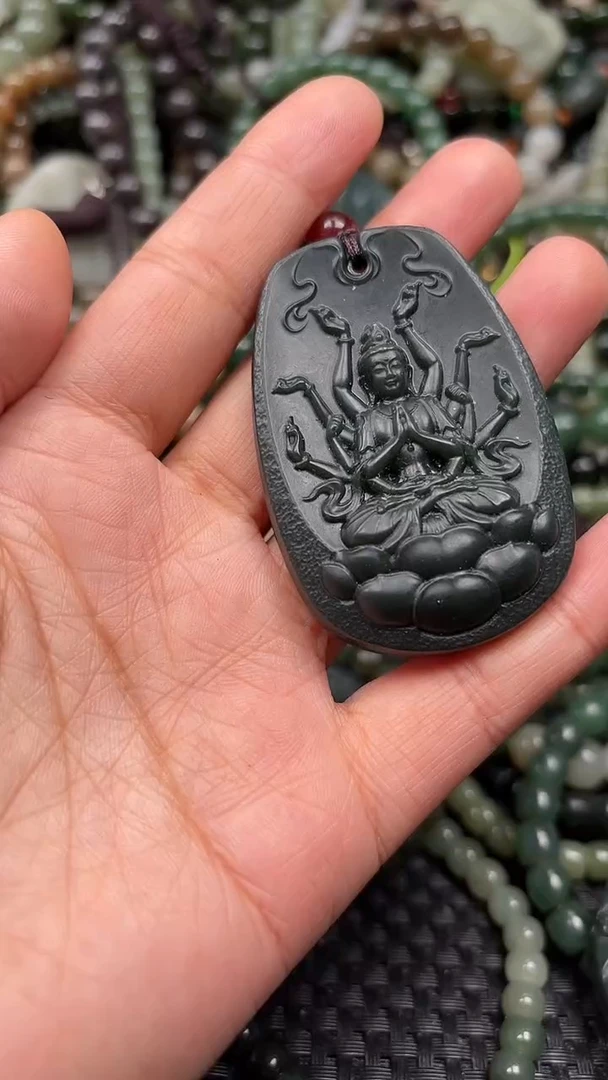 颈饰未镶嵌和田玉1