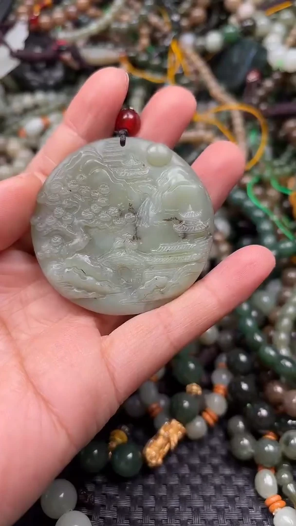 颈饰未镶嵌和田玉1