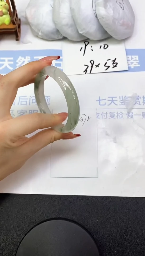 石英质玉手镯未镶嵌A72  56.3