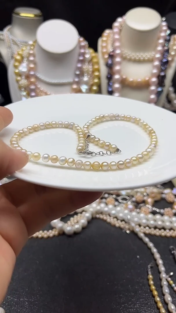 颈饰未镶嵌淡水珍珠多人