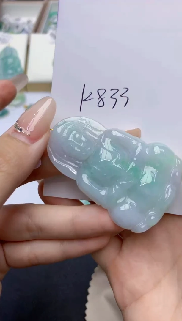 翡翠未镶嵌颈饰天然缅甸A货翡翠