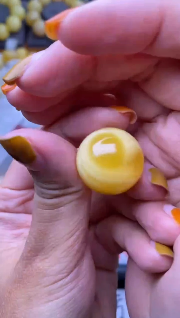 裸石琥珀未镶嵌大小姐珠宝42