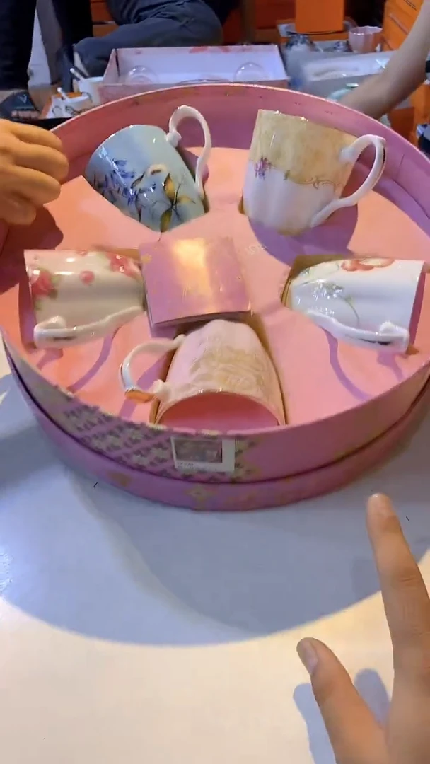 杯鸿辉家品牌瓷器，京东包邮！
