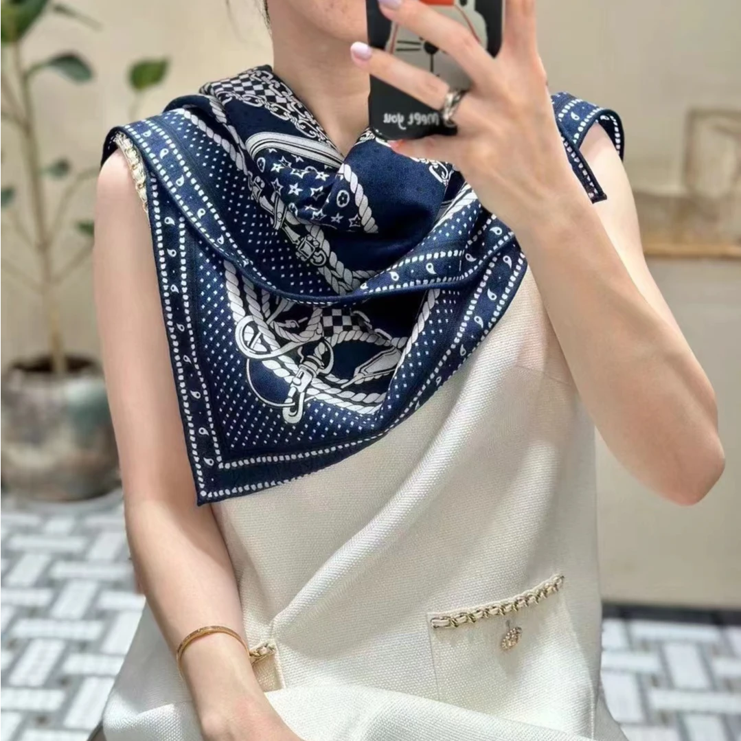 丝毛双面牛仔蓝小星星60方巾女士真丝丝巾围巾防晒披肩外搭B295