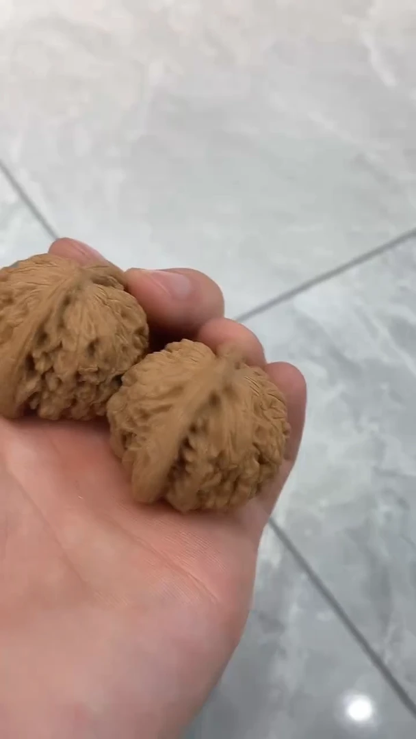 【闪购商品】文玩核桃把件汉高楼37-38