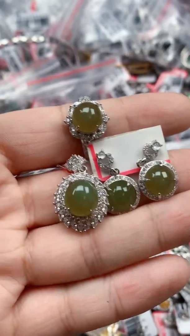 银S925镶嵌戒指翡翠天然A货缅甸翡翠