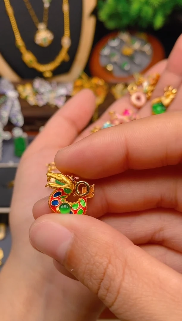 【闪购商品】翡翠吊坠(不含链)银S925镶嵌小蛇