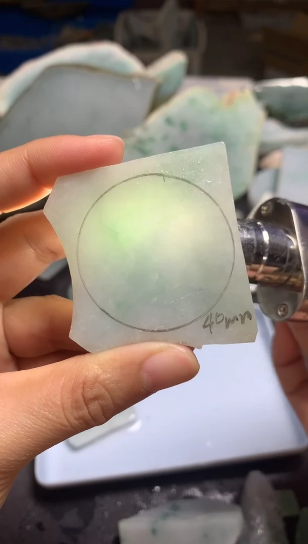 【闪购商品】翡翠颈饰未镶嵌料子