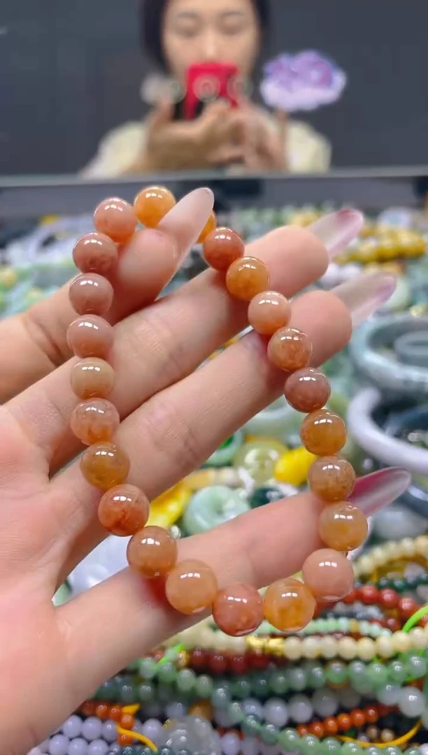 颈饰未镶嵌翡翠8MM/P/翡翠A货，一件也是批发价