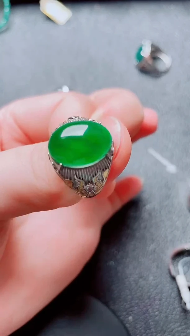 银S925镶嵌戒指翡翠1111