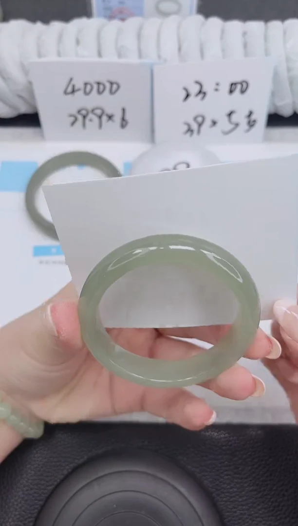 未镶嵌手镯石英质玉81-54.4