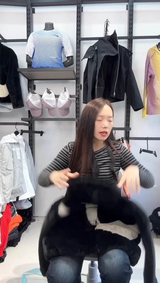 2659 编码  瑕疵直播间过款为准 尺码170