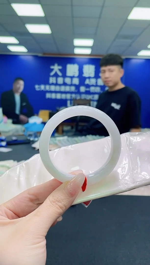 未镶嵌手镯翡翠AAAAAAAAA