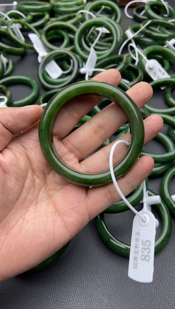 未镶嵌手镯和田玉（碧玉）48-58.7