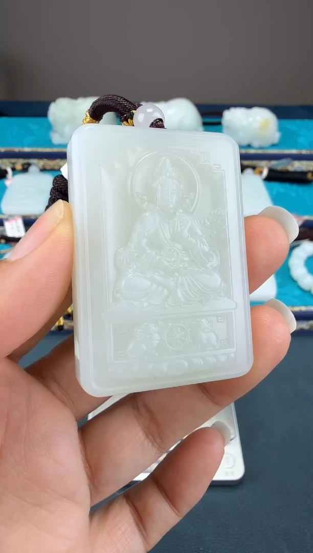 颈饰未镶嵌和田玉1