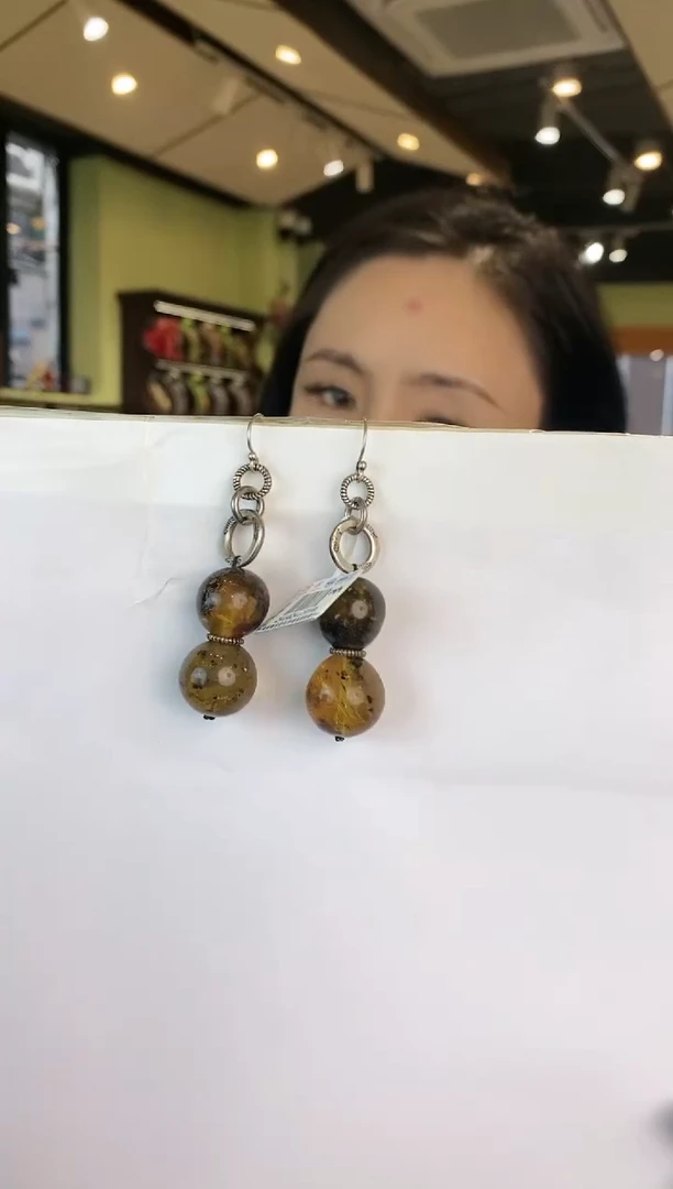 银S925镶嵌琥珀耳饰多人