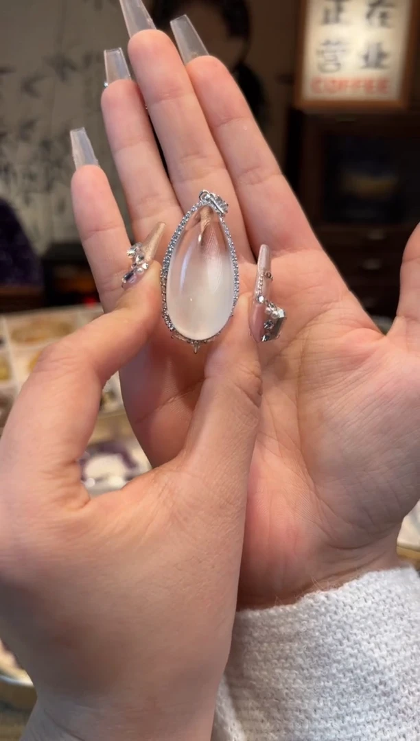 【闪购商品】水晶手链银S925镶嵌白兔毛