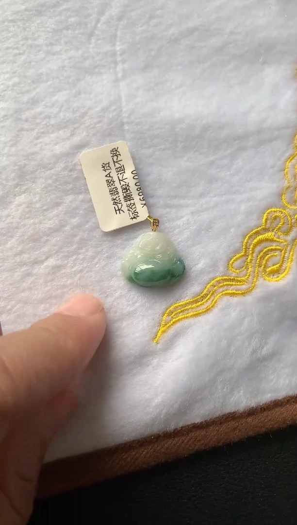 颈饰18K金镶嵌翡翠3
