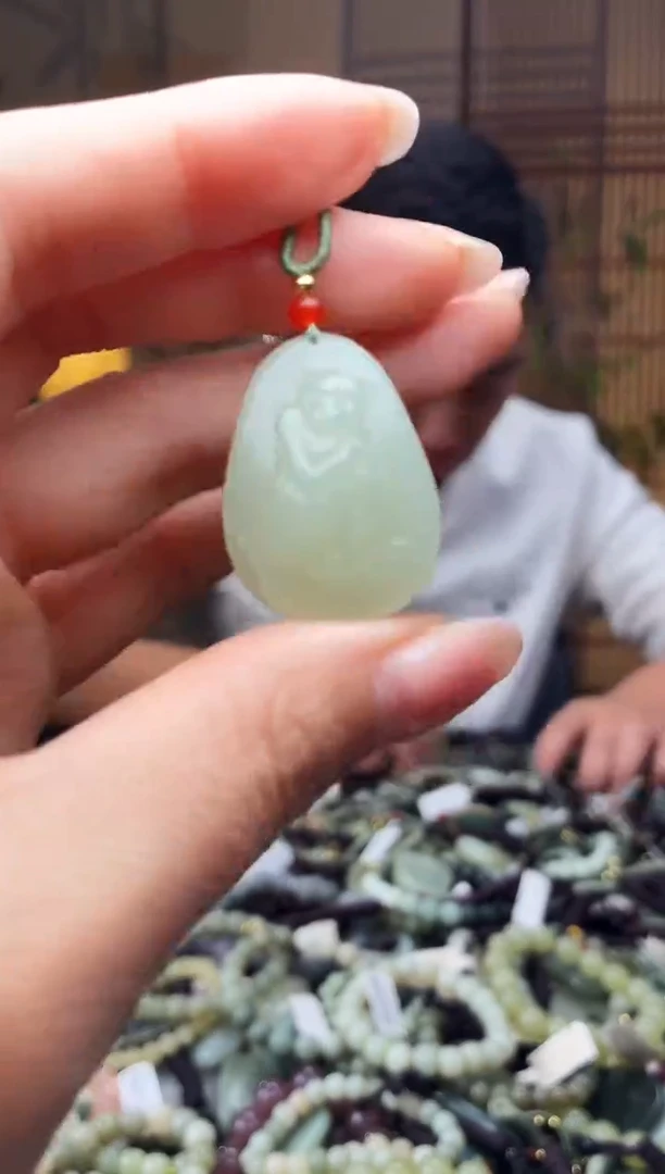 颈饰未镶嵌和田玉多样性发货，拍一发一